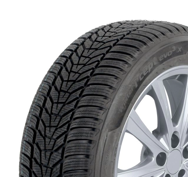 Hankook W330A 305/40R20 112V