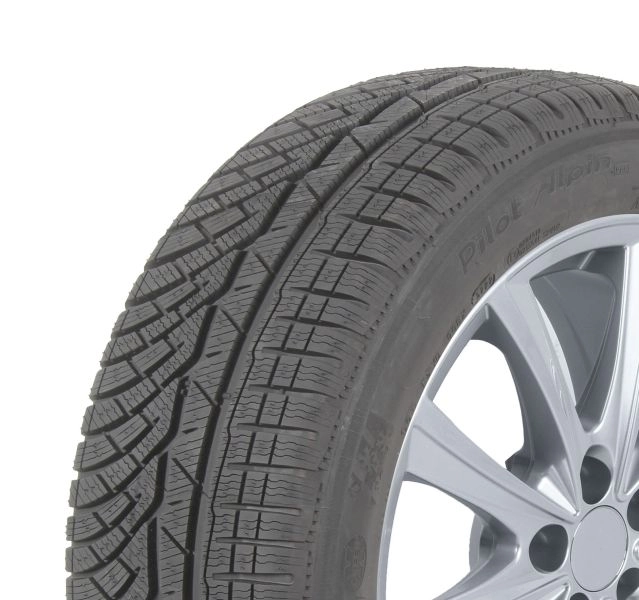Michelin PA4B 245/50R18 100H