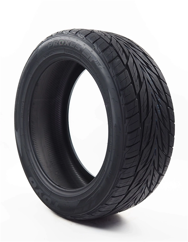 Toyo PROXES ST3 225/55R19 99V