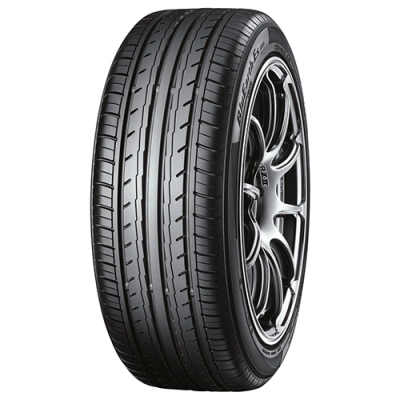 YOKOHAMA BLUEARTH ES32 XL 215/50 R17 95 V
