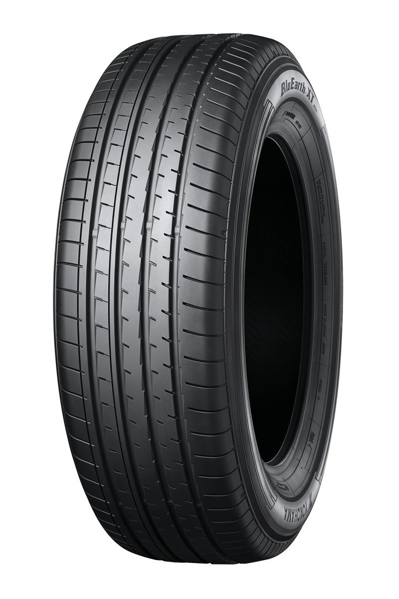 Yokohama BLUEARTH-XT AE61 215/60R17 96H